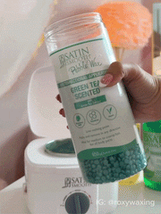 Green Tea Multidirectional Pebble Wax
GIF